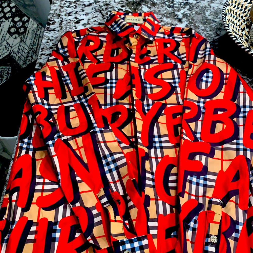 Mens shirt size medium